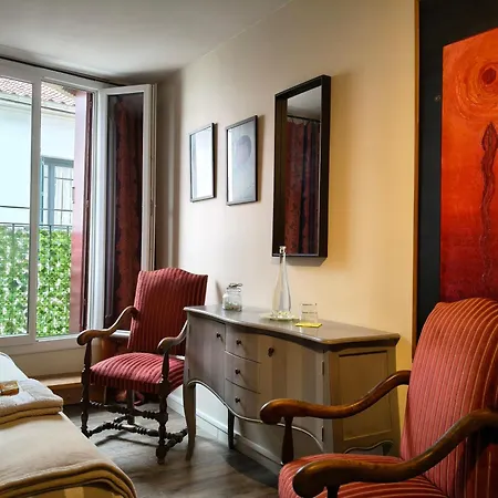 D'hote Quarto em Acomodações Particulares *